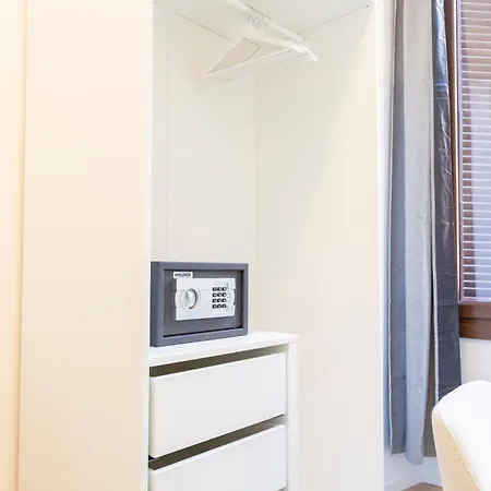 Relais Borsieri Affittacamere Roma